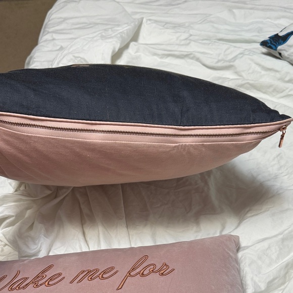 Ted Baker - Picture 4 of 6